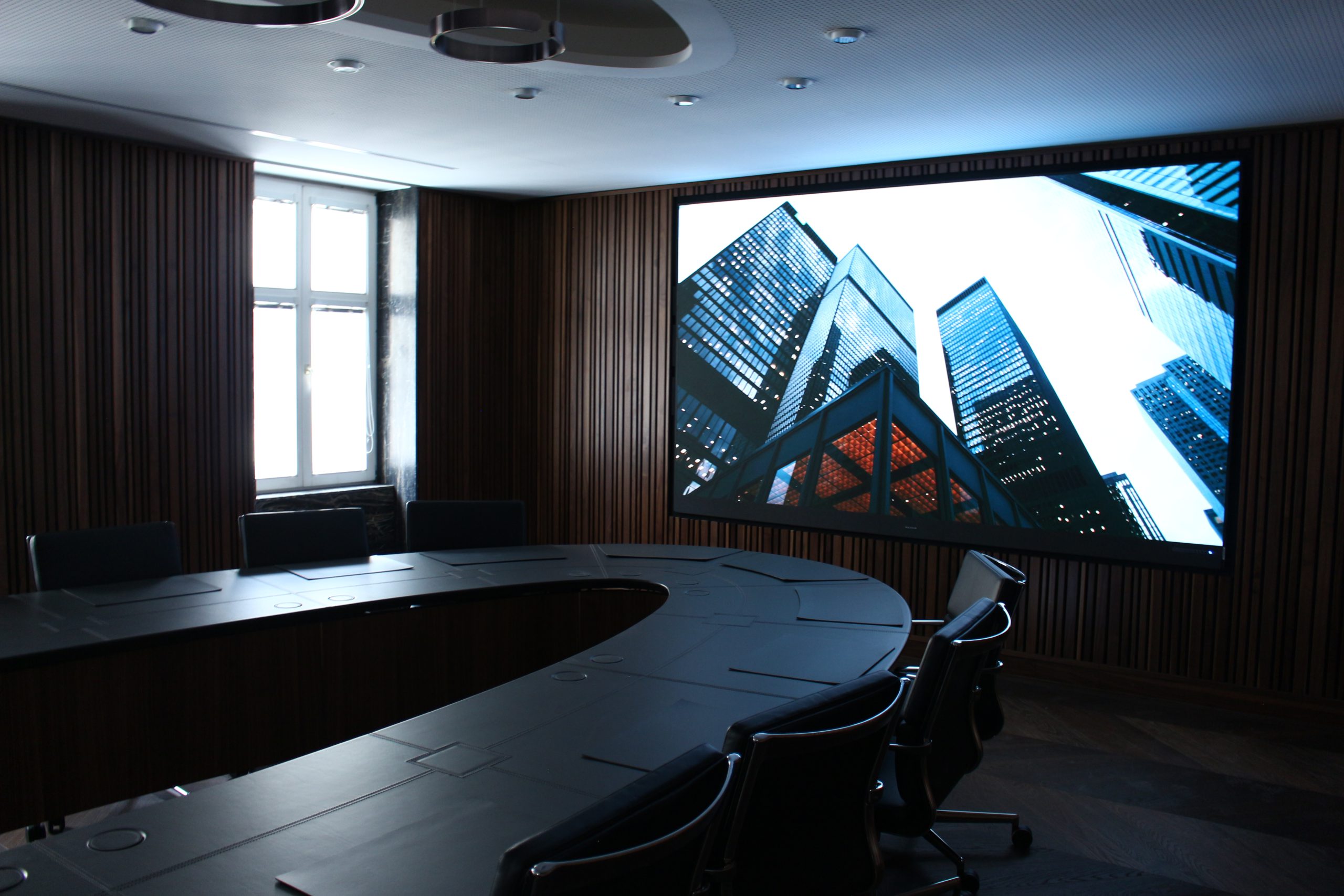 LED Wall im Konferenzraum der ÖSW von projektor.at