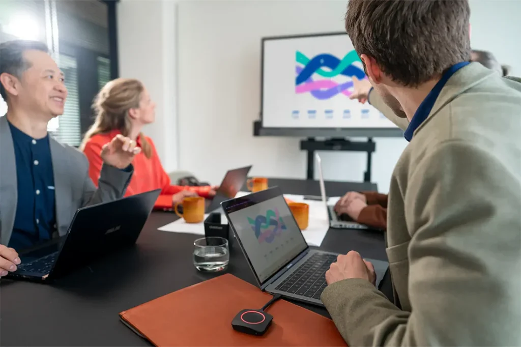 Mobile drahtlose Meetings mit Barco Clickshare, für Teams, Zoom, MTR und mehr